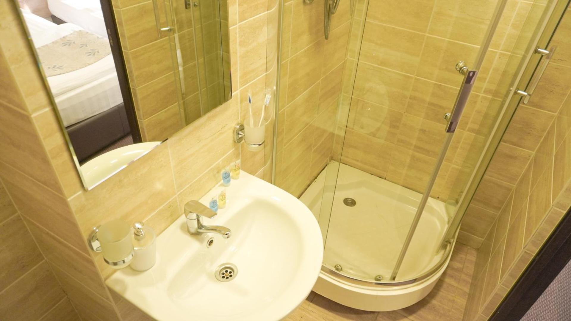 Silk Way Otel Almatı Dış mekan fotoğraf