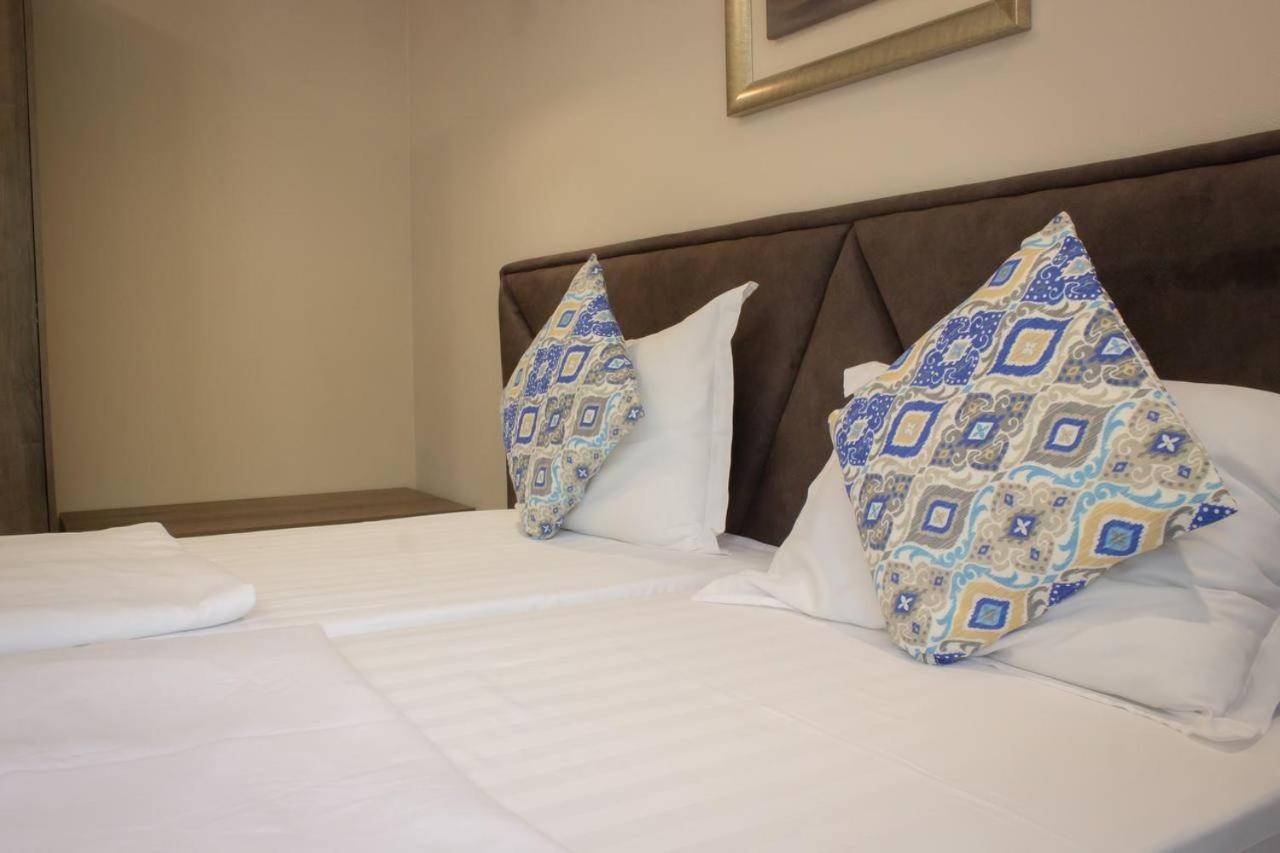 Silk Way Otel Almatı Dış mekan fotoğraf