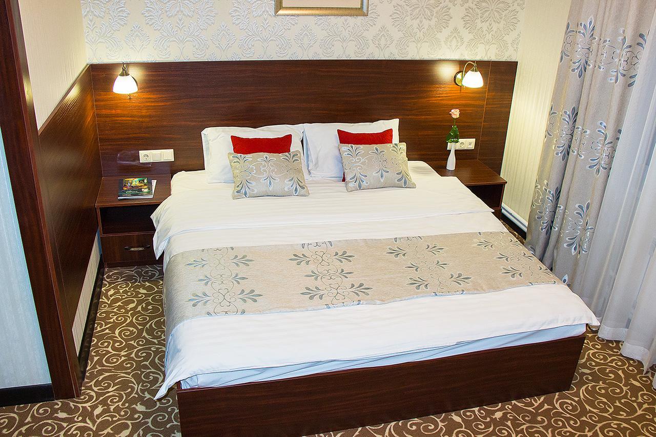 Silk Way Otel Almatı Dış mekan fotoğraf